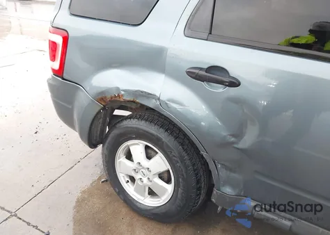 2011 Ford Escape Xlt из США, поврежденный, VIN 1FMCU0DG6BKC70698